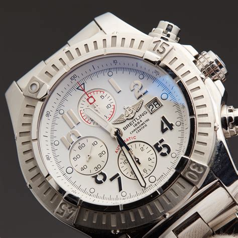 breitling avenger a13370